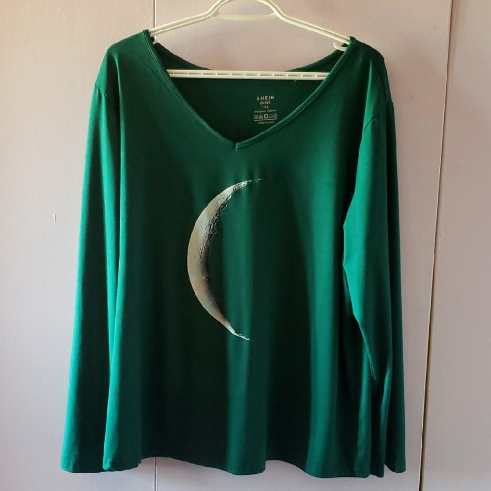 SHEIN Emerald Crescent Long Sleeve Top